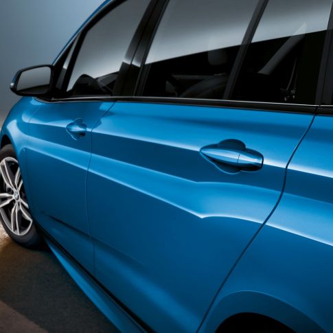 Πλαϊνό τμήμα, BMW Σειρά 2 Gran Tourer Πλαϊνό τμήμα, BMW Σειρά 2 Gran Tourer F46 2018, μπλε Estoril μεταλλικό, κοντινή λήψη