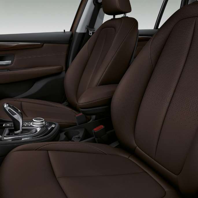Σπορ καθίσματα, BMW Σειρά 2 Gran Tourer, έκδοση Luxury Line Σπορ καθίσματα, BMW Σειρά 2 Gran Tourer, 218d xDrive, έκδοση Luxury Line, F46 2018, εσωτερικό