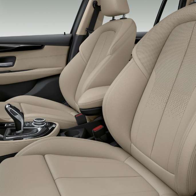 Σπορ καθίσματα, BMW Σειρά 2 Gran Tourer, έκδοση Sport Line Σπορ καθίσματα, BMW Σειρά 2 Gran Tourer, 220d, έκδοση Sport Line, F46 2018, εσωτερικό