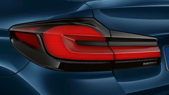 Πίσω φώτα LED, BMW Σειρά 5 Sedan, G30 Πίσω φώτα LED, BMW Σειρά 5 Sedan, Facelift 2020, μπλε Phytonic, κοντινή λήψη πίσω τμήματος