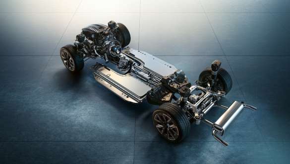 Ισχυρό σύστημα κίνησης, BMW M760e xDrive Sedan, G70 Πλαίσιο, BMW M760e xDrive Sedan, G70