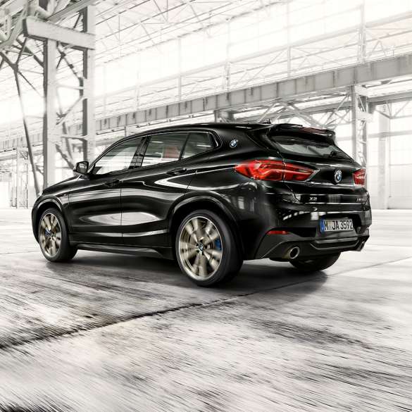 Δυναμική οδήγησης, BMW X2 M35i Δυναμική οδήγησης, BMW Χ2 M35i, μαύρο Sapphire μεταλλικό, F39 2018, πίσω λήψη τριών τετάρτων