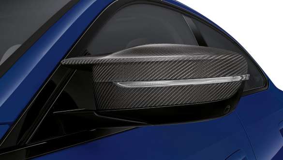 Πακέτο εξωτερικού εξοπλισμού M Carbon, BMW i4 M50, G26, 2021 Πακέτο εξωτερικού εξοπλισμού M Carbon, BMW i4 M50, G26, 2021, BMW Individual μπλε Frozen Portimao μεταλλικό, κάλυμμα εξωτερικού καθρέπτη M, κοντινή λήψη