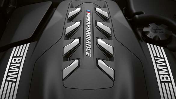 Oκτακύλινδρος κινητήρας βενζίνης M TwinPower Turbo. Oκτακύλινδρος κινητήρας βενζίνης M TwinPower Turbo της BMW M850i xDrive Cabrio.