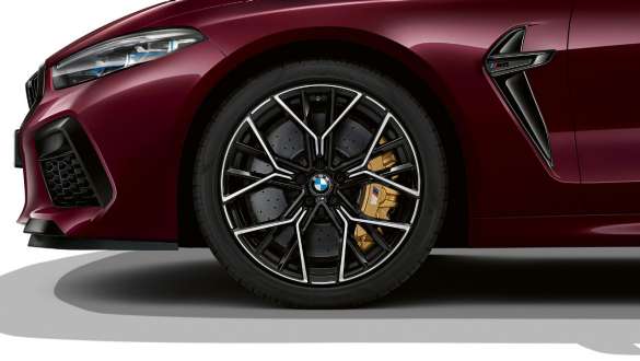Ρυθμιζόμενα Μ φρένα BMW M8 Competition Gran Coupé Ρυθμιζόμενα Μ φρένα BMW M8 Competition Gran Coupé F93 2020 BMW Individual Ametrine μεταλλικό πλαϊνη λήψη