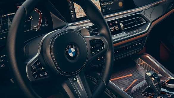 BMW X6 M50i, σπορ αυτόματο κιβώτιο Steptronic, G06 BMW X6 M50i, G06, 2018, SUV, σπορ αυτόματο κιβώτιο Steptronic, M δερμάτινο τιμόνι