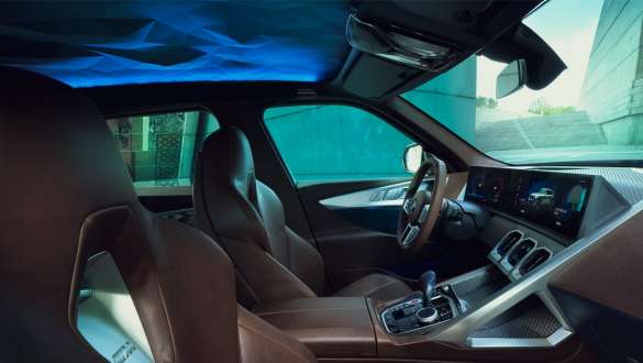 BMW Concept XM (G09), εσωτερικό, πλαϊνή λήψη, κοντινή λήψη ουρανού BMW Concept XM (G09), εσωτερικό, πλαϊνή λήψη, κοντινή λήψη ουρανού