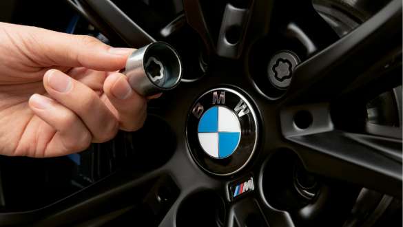 BMW σύστημα μπουλονιών ασφαλείας BMW Αξεσουάρ για το φθινόπωρο και τον χειμώνα, BMW σύστημα μπουλονιών ασφαλείας