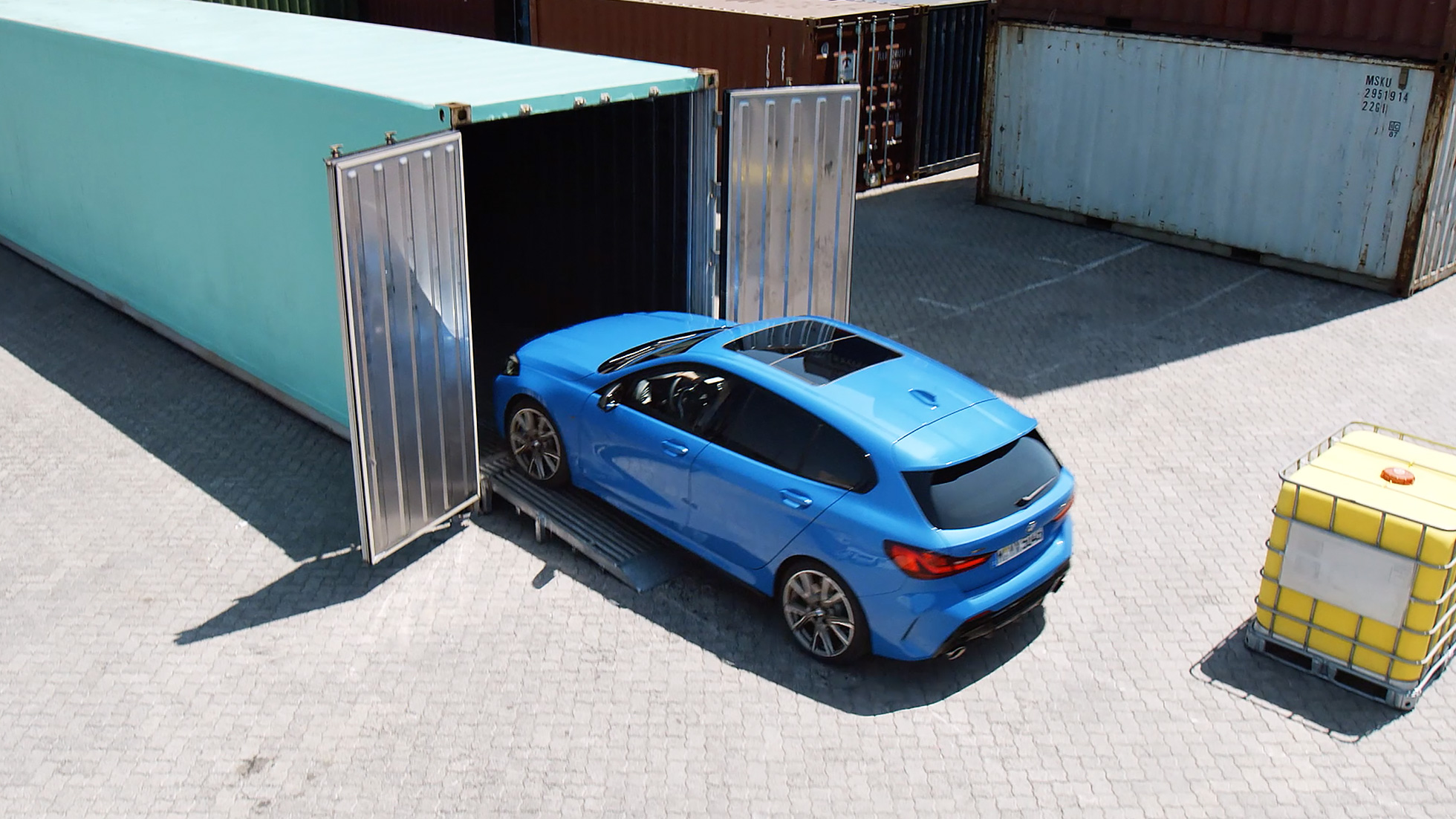 BMW 1 Series Parking Assistant. The Parking Assistant of the BMW 1 Series including Reversing Assistant.