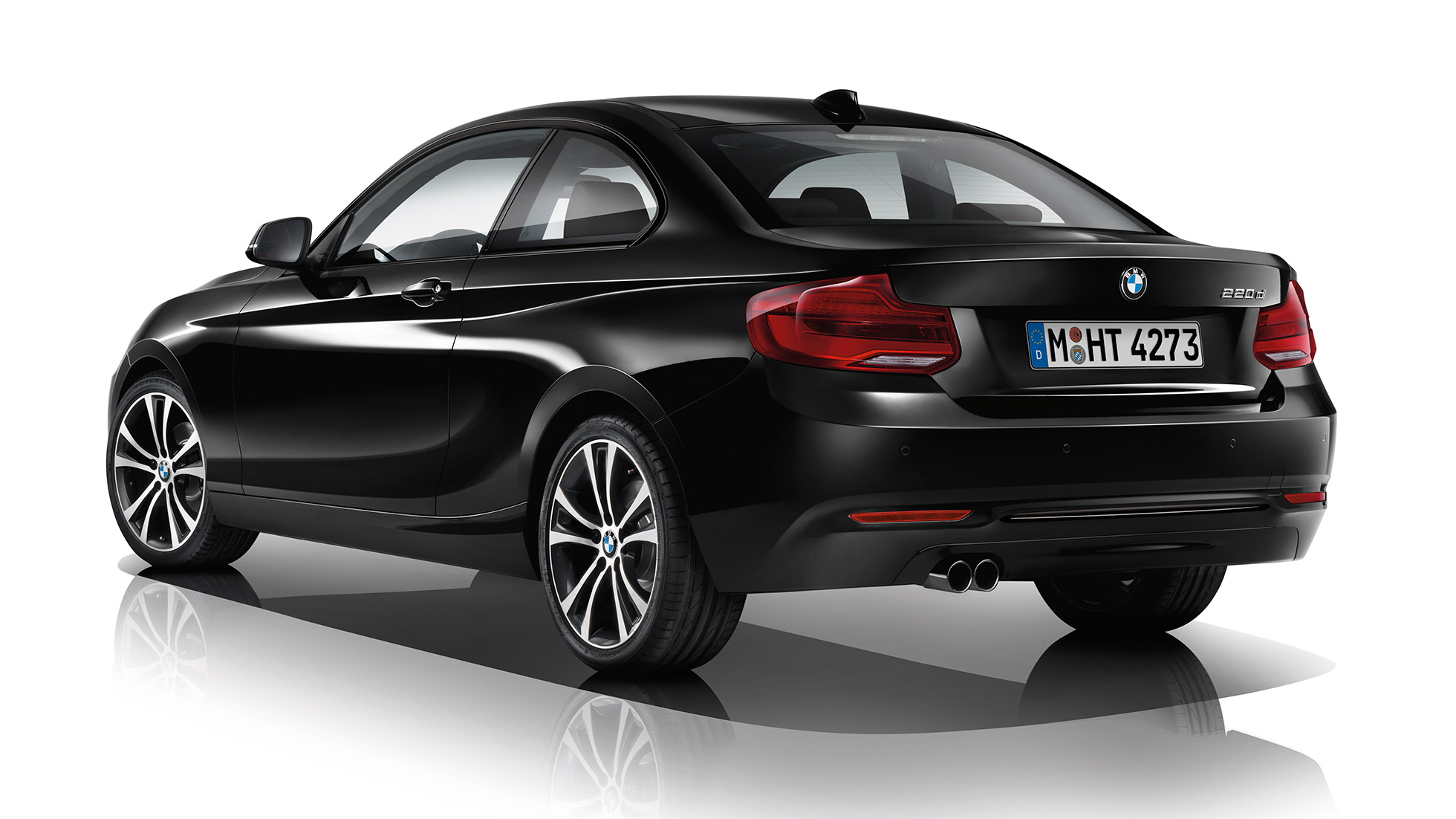BMW Σειρά 2 Coupé, Έκδοση Sport Line, πίσω λήψη τριών τετάρτων BMW Σειρά 2 Coupé, Έκδοση Sport Line, πίσω λήψη τριών τετάρτων