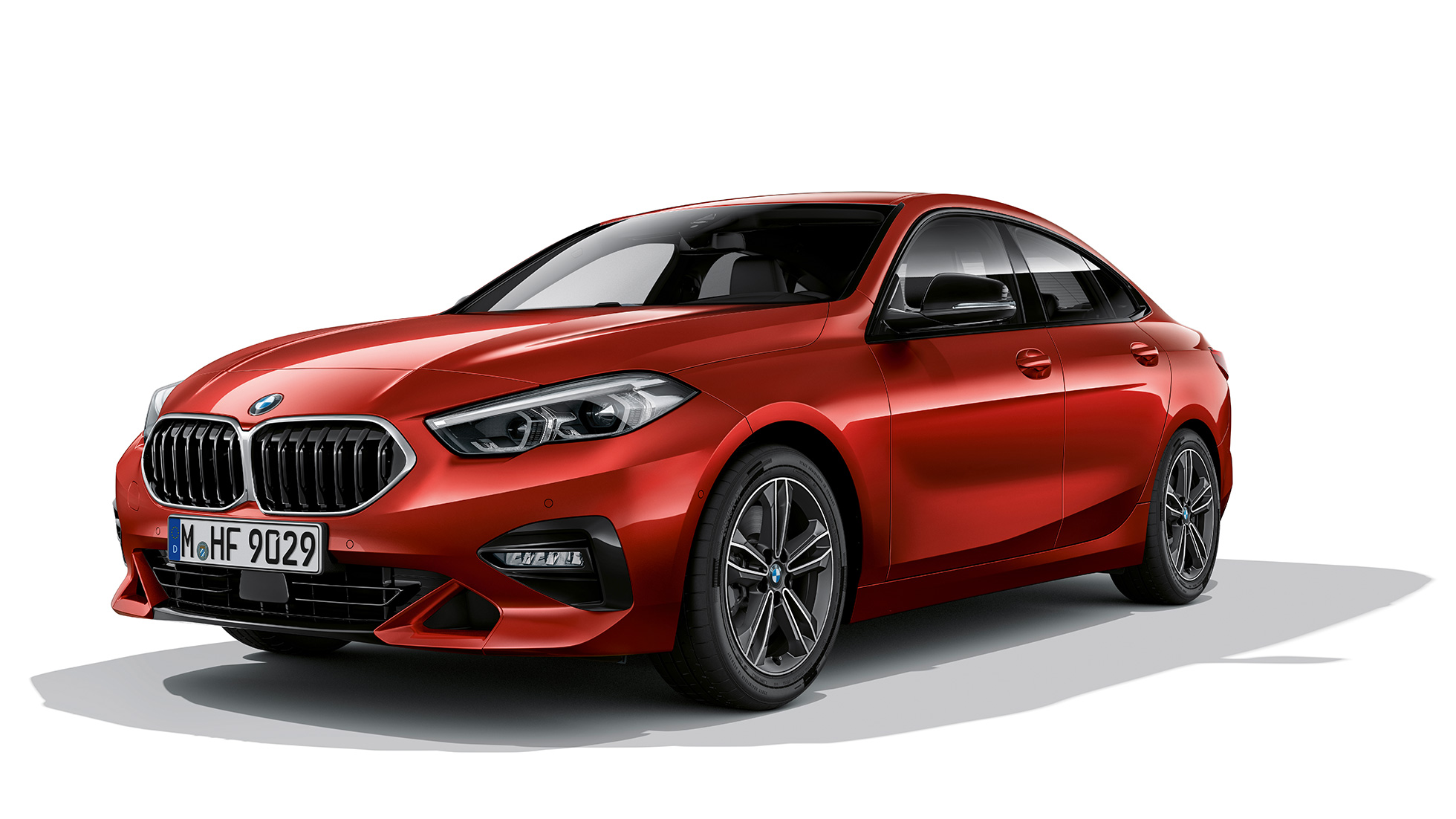 Μάσκα "νεφρών" BMW, BMW Σειρά 2 Gran Coupé, Έκδοση Sport Line Μάσκα "νεφρών" BMW με χρωμιωμένο πλαίσιο, BMW Σειρά 2 Gran Coupé,Έκδοση Sport Line, κόκκινο Melbourne, F44, πλαϊνή όψη τριών τετάρτων