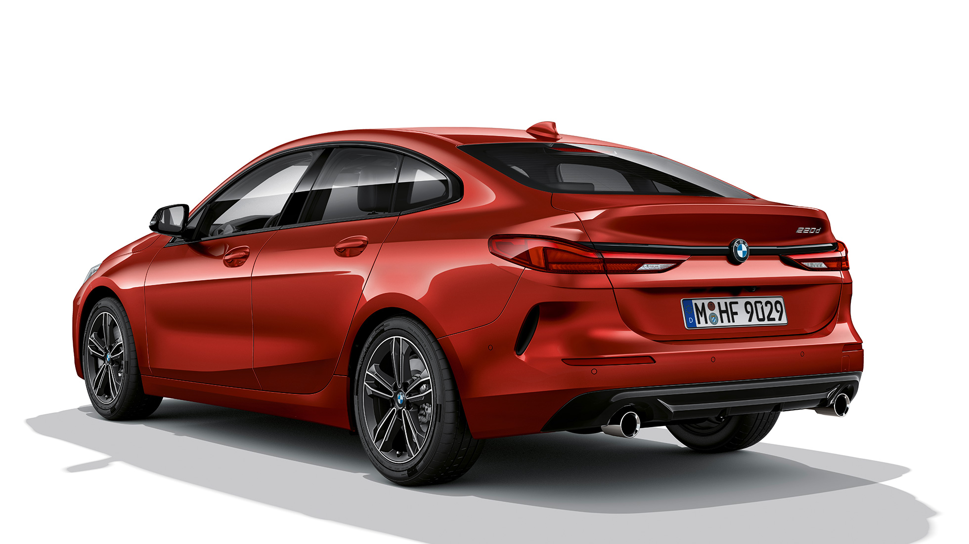 Γυαλιστερό Shadow Line BMW Individual, BMW Σειρά 2 Gran Coupé, Έκδοση Sport Line Γυαλιστερό Shadow Line BMW Individual, BMW Σειρά 2 Gran Coupé, Έκδοση Sport Line, κόκκινο Melbourne, F44, πίσω λήψη τριών τετάρτων