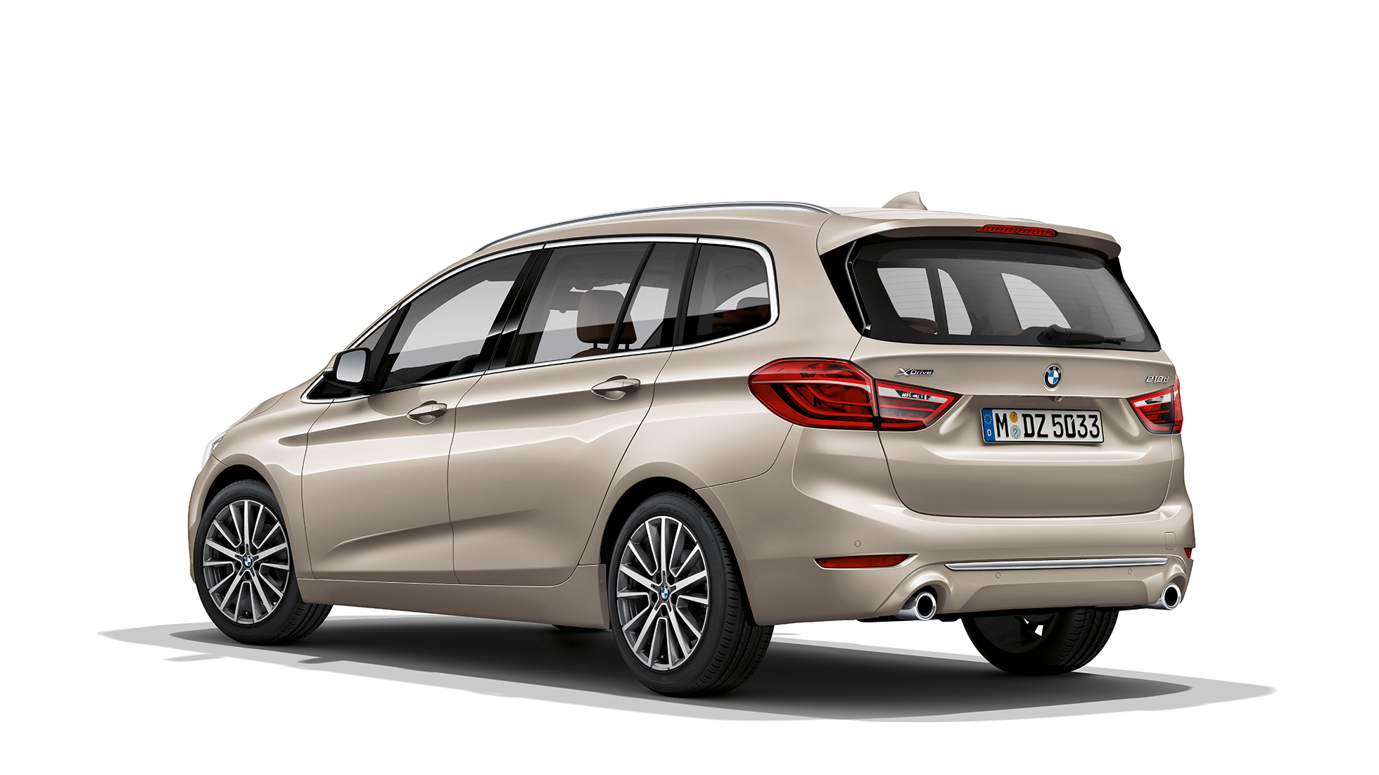 Πίσω λήψη τριών τετάρτων, BMW Σειρά 2 Gran Tourer, έκδοση Luxury Line BMW Σειρά 2 Gran Tourer 218d xDrive, έκδοση Luxury Line F46 2018, ασημί Cashmere, πίσω λήψη τριών τετάρτων