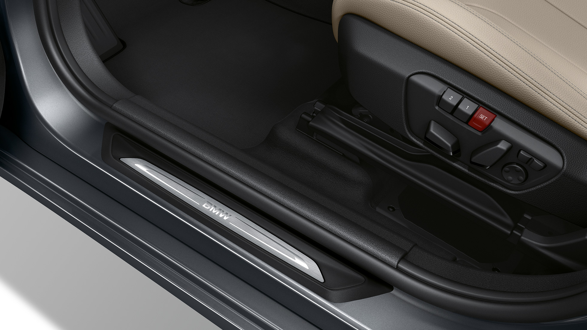 Διακοσμητικά καλύμματα μαρσπιέ, BMW Σειρά 2 Gran Tourer, έκδοση Sport Line Διακοσμητικά καλύμματα μαρσπιέ, BMW Σειρά 2 Gran Tourer 220d, έκδοση Sport Line F46 2018, γκρι Mineral μεταλλικό, κοντινή λήψη