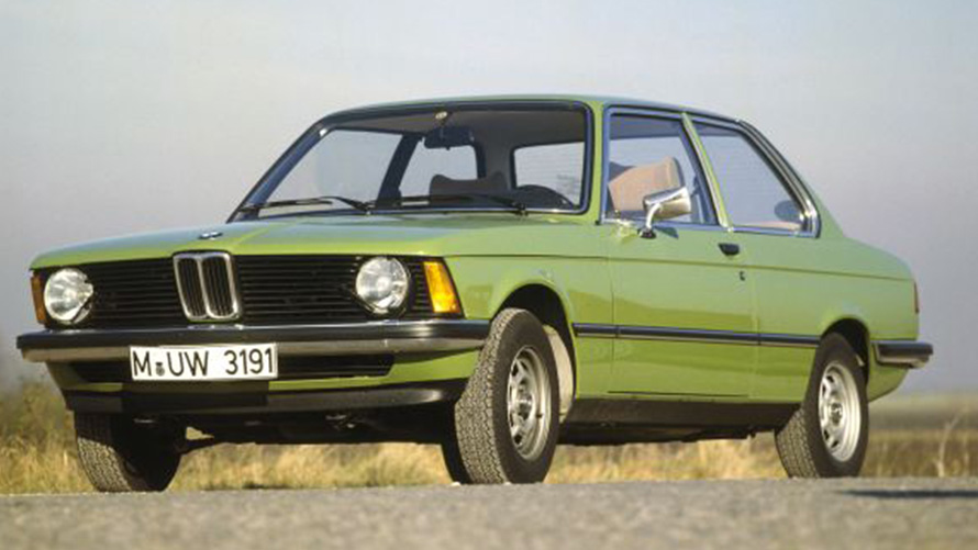 BMW Σειρά 3 Sedan, E21, πρώτη γενιά, μπροστινή λήψη τριών τετάρτων στον δρόμο Μοντέλα BMW Σειράς 3, BMW Σειρά 3 Sedan, E21, πρώτη γενιά, μπροστινή λήψη τριών τετάρτων στον δρόμο