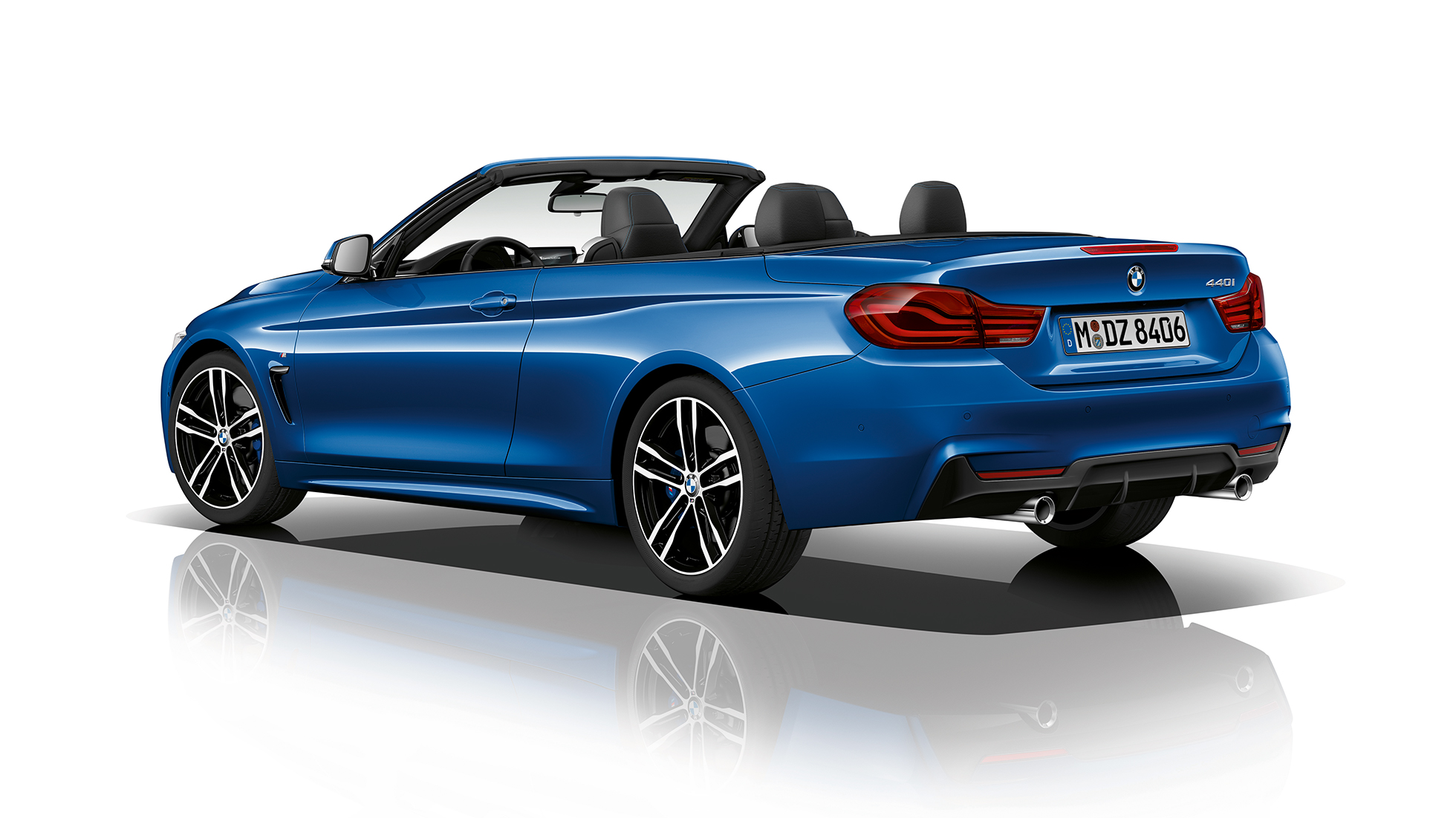 BMW Σειρά 4 Cabrio, Έκδοση M Sport, πίσω λήψη τριών τετάρτων BMW Σειρά 4 Cabrio, Έκδοση M Sport, πίσω λήψη τριών τετάρτων