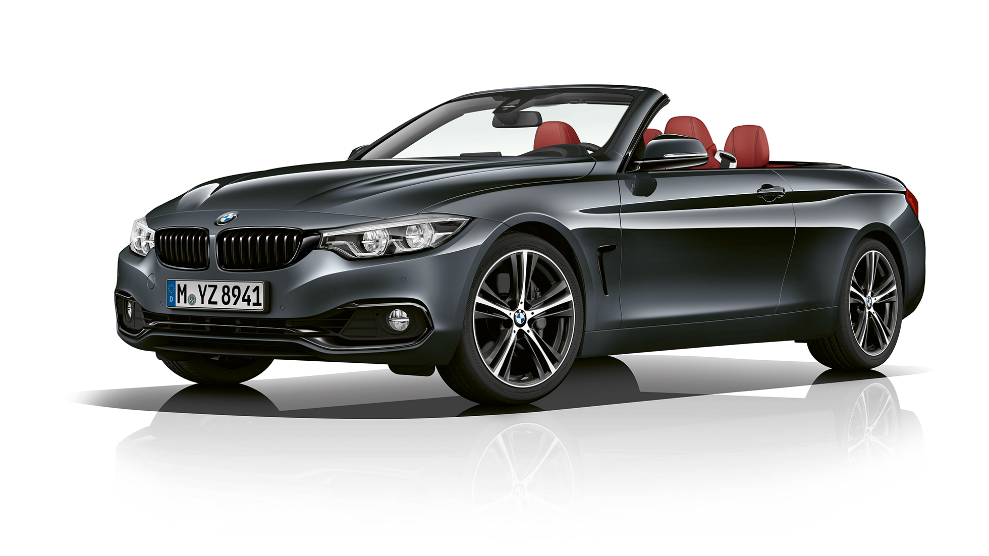 BMW Σειρά 4 Cabrio, Έκδοση Sport Line, μπροστινή λήψη τριών τετάρτων BMW Σειρά 4 Cabrio, Έκδοση Sport Line, μπροστινή λήψη τριών τετάρτων
