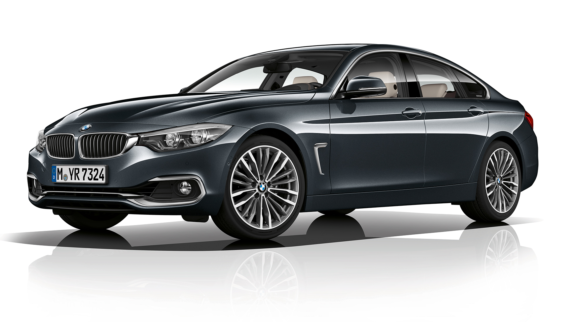 BMW Σειρά 4 Gran Coupé, Έκδοση Luxury Line, μπροστινή λήψη τριών τετάρτων BMW Σειρά 4 Gran Coupé, Έκδοση Luxury Line, μπροστινή λήψη τριών τετάρτων
