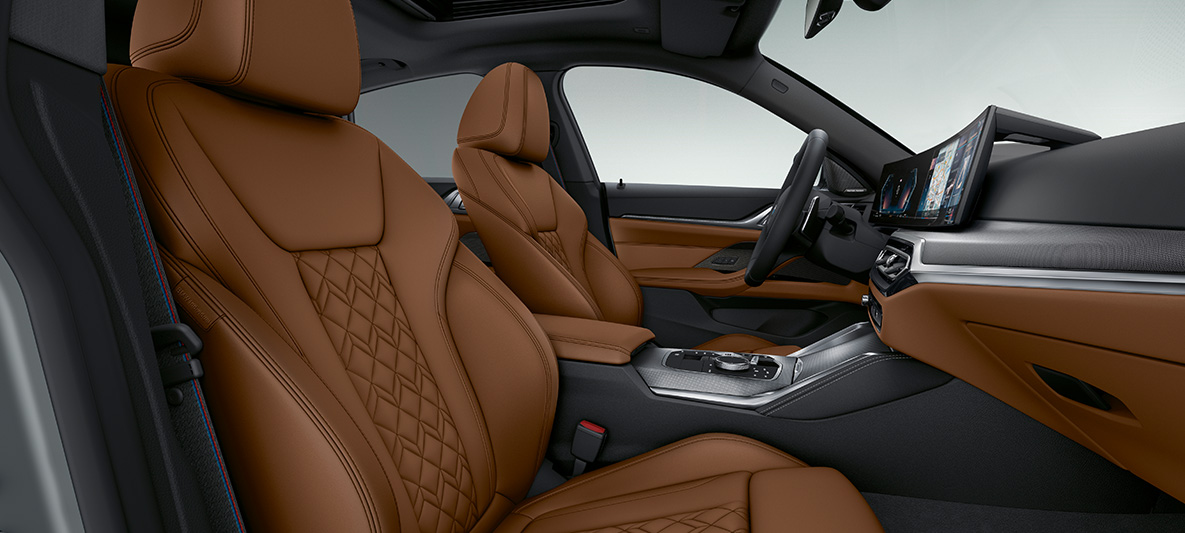 BMW Individual δερμάτινες επενδύσεις 'Merino' Tartufo, BMW Σειρά 4 Gran Coupé G26, 2021, εσωτερικό BMW Individual δερμάτινες επενδύσεις 'Merino' Tartufo, BMW Σειρά 4 Gran Coupé G26, 2021, εσωτερικό