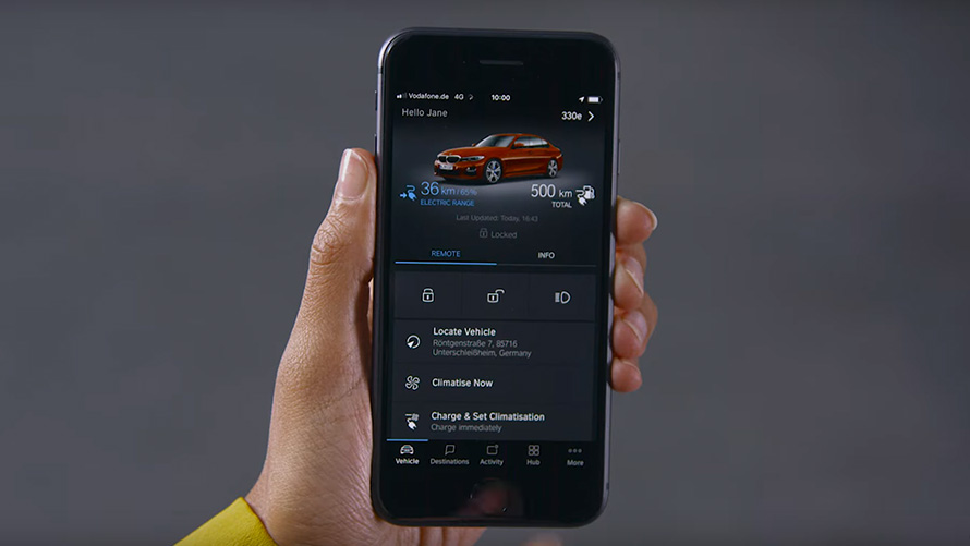 Smartphone με την εφαρμογή My BMW BMW Σειρά 5 Sedan G30, Smartphone με την εφαρμογή My BMW κοντινή λήψη