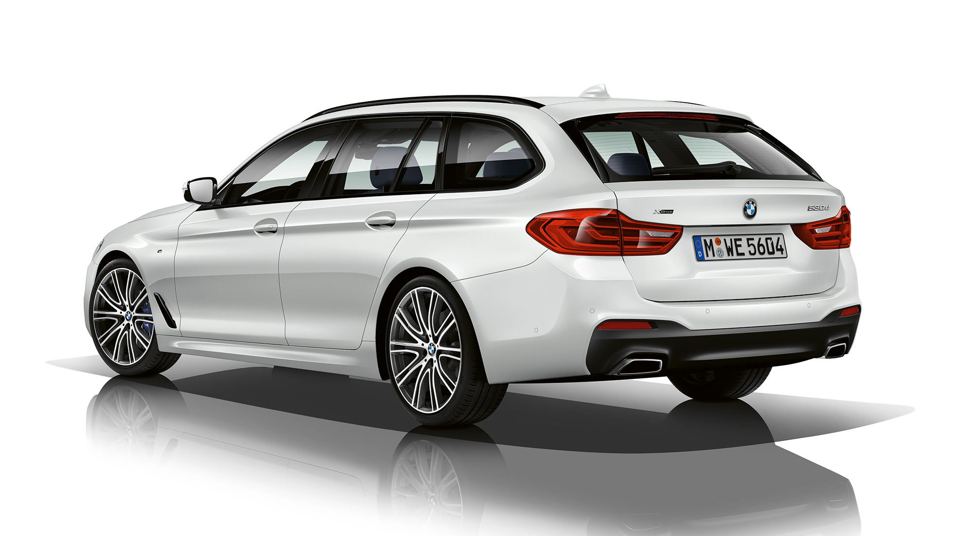 M Σπορ Πακέτο, πίσω λήψη τριών τετάρτων, BMW Σειρά 5 Touring M Σπορ Πακέτο, BMW Σειρά 5 Touring, 530d xDrive Touring G31, λευκό Alpine, πίσω λήψη τριών τετάρτων