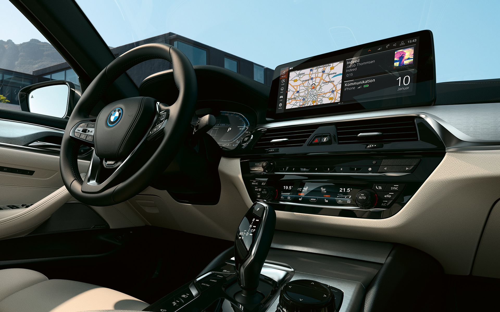 Cockpit, BMW Σειρά 5 Touring, G31, LCI LCFI 4K9 BMW Σειρά 5 Touring, G31, Facelift 2020, εσωτερικό, δέρμα Dakota σε λευκό Ivory, ιδιαίτερες ραφές/ρέλια σε χρώμα αντίθεσης | μαύρο χρώμα, διακοσμητικές επενδύσεις εσωτερικού από λεπτοτραχυσμένο αλουμίνιο με διακοσμητική επιφάνεια σε γυαλιστερό χρώμιο Pearl