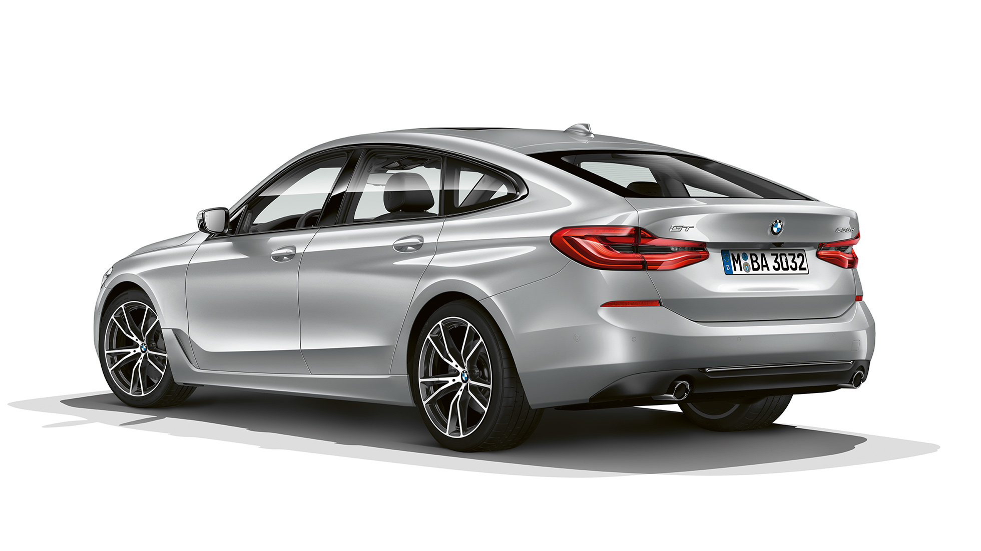 BMW Σειρά 6 Gran Turismo G32, Sport Line, πίσω λήψη τριών τετάρτων BMW Σειρά 6 Gran Turismo G32 2017, Sport Line, ασημί Glacier μεταλλικό, πίσω λήψη τριών τετάρτων