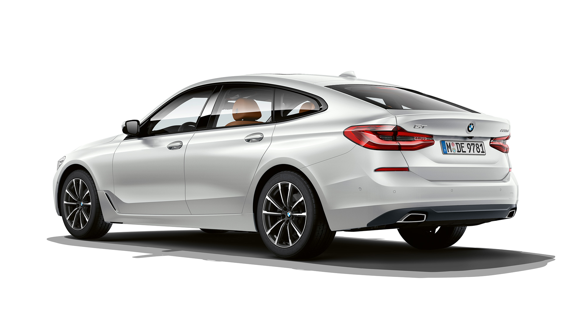Πίσω τμήμα, BMW Σειρά 6 Gran Turismo, βασικός εξοπλισμός, G32, 2020 BMW Σειρά 6 Gran Turismo, G32, 620d, 2020, βασικός εξοπλισμός, λευκό Mineral μεταλλικό, πίσω λήψη τριών τετάρτων