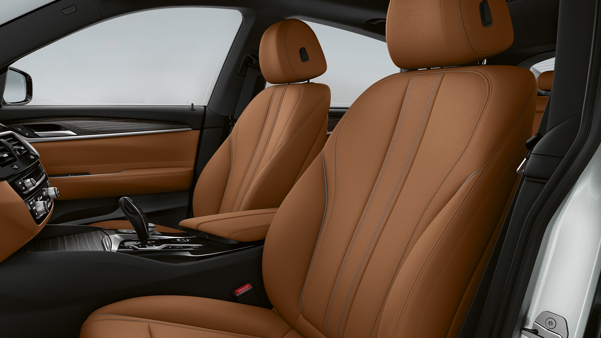 Επενδύσεις καθισμάτων, BMW Σειρά 6 Gran Turismo, βασικός εξοπλισμός, G32, 2020 Επενδύσεις καθισμάτων από δέρμα 'Dakota' σε Cognac/μαύρο, BMW Σειρά 6 Gran Turismo, G32, 620d, 2020, βασικός εξοπλισμός, εσωτερικό
