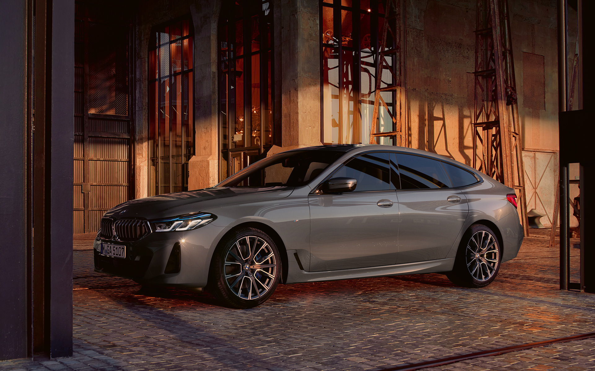 Σιλουέτα, BMW Σειρά 6 Gran Turismo, G32, 2020 BMW Σειρά 6 Gran Turismo 640i xDrive, G32, 2020, γκρι Bernina, πλαϊνή λήψη