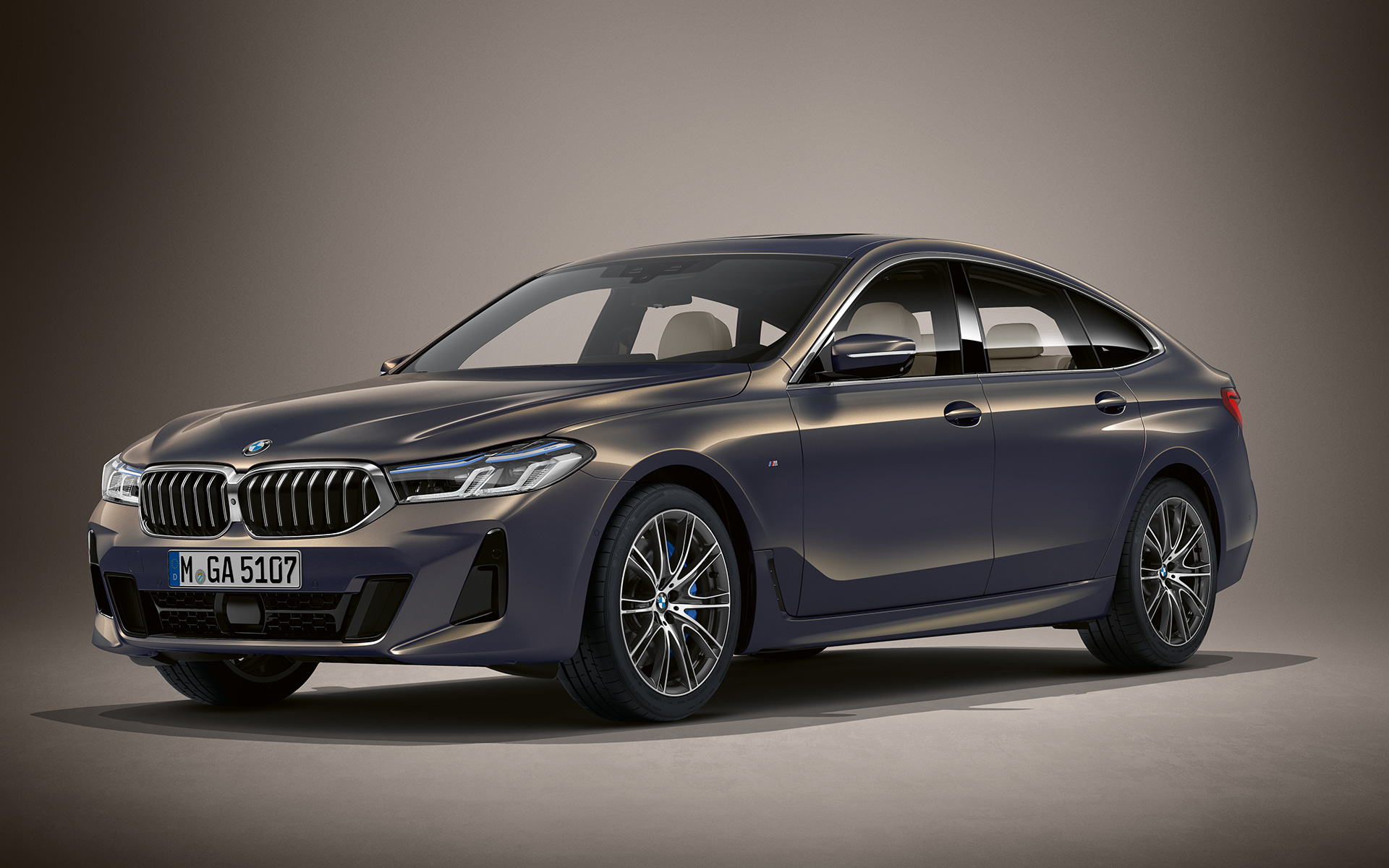 BMW Individual χρώμα αμαξώματος γκρι Alvit μεταλλικό, BMW Σειρά 6 Gran Turismo, G32, 2020 BMW Individual χρώμα αμαξώματος γκρι Alvit μεταλλικό, BMW Σειρά 6 Gran Turismo, G32, 2020, μπροστινή λήψη τριών τετάρτων, σταθμευμένη
