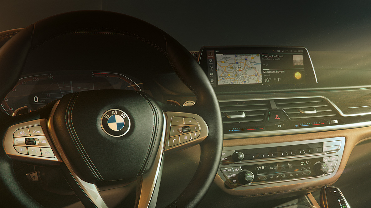 BMW Σειρά 7 Sedan, Απομακρυσμένη Αναβάθμιση Λογισμικού BMW Απομακρυσμένη Αναβάθμιση Λογισμικού BMW: κοντινή λήψη του πίνακα οργάνων