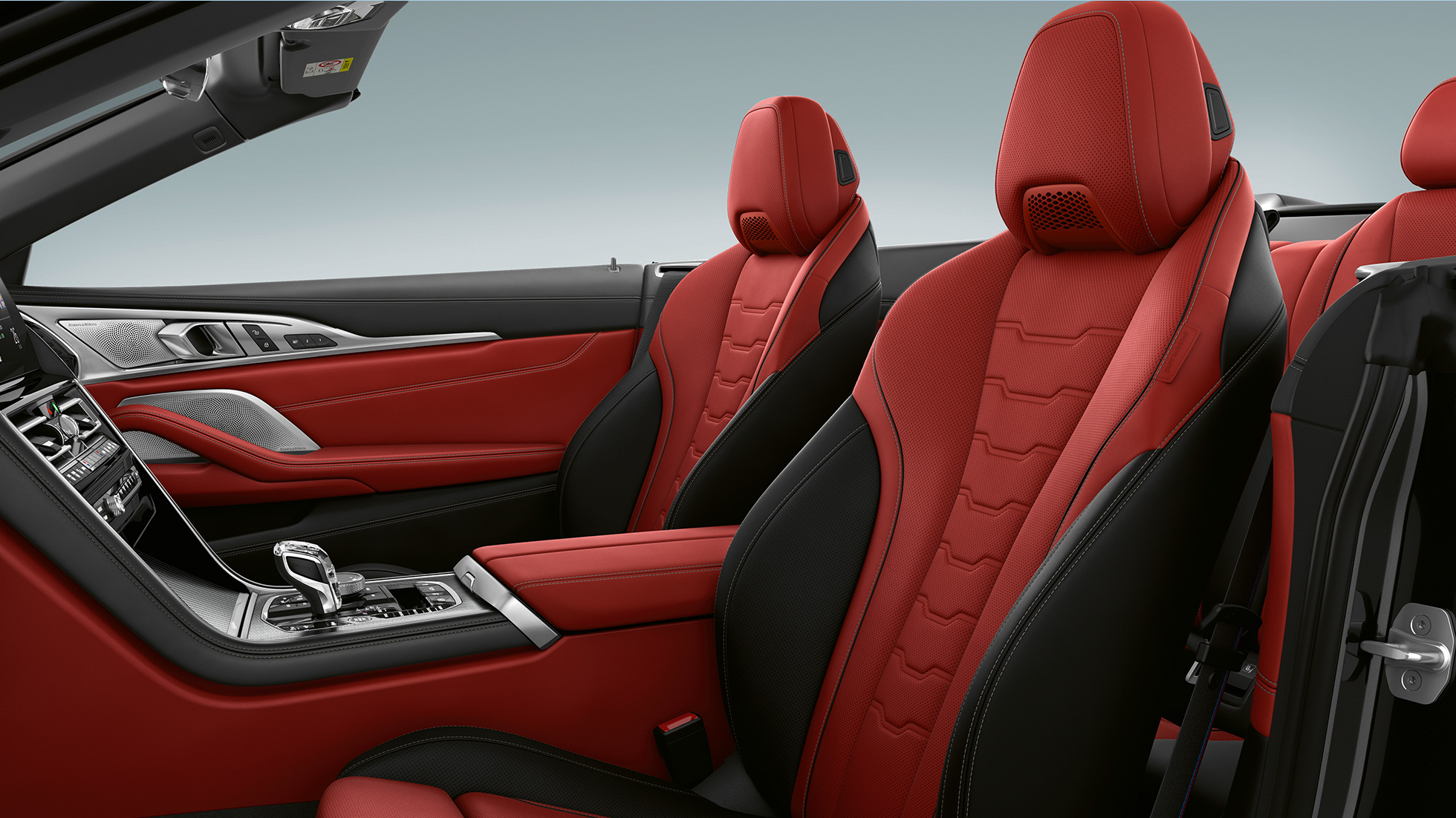 BMW M850i xDrive, μαύρο Carbon μεταλλικό, δερμάτινες επενδύσεις καθισμάτων διευρυμένης κάλυψης BMW Individual από δέρμα Merino σε κόκκινο Fiona/μαύρο. BMW M850i xDrive, μαύρο Carbon μεταλλικό, δερμάτινες επενδύσεις καθισμάτων διευρυμένης κάλυψης BMW Individual από δέρμα Merino σε κόκκινο Fiona/μαύρο.