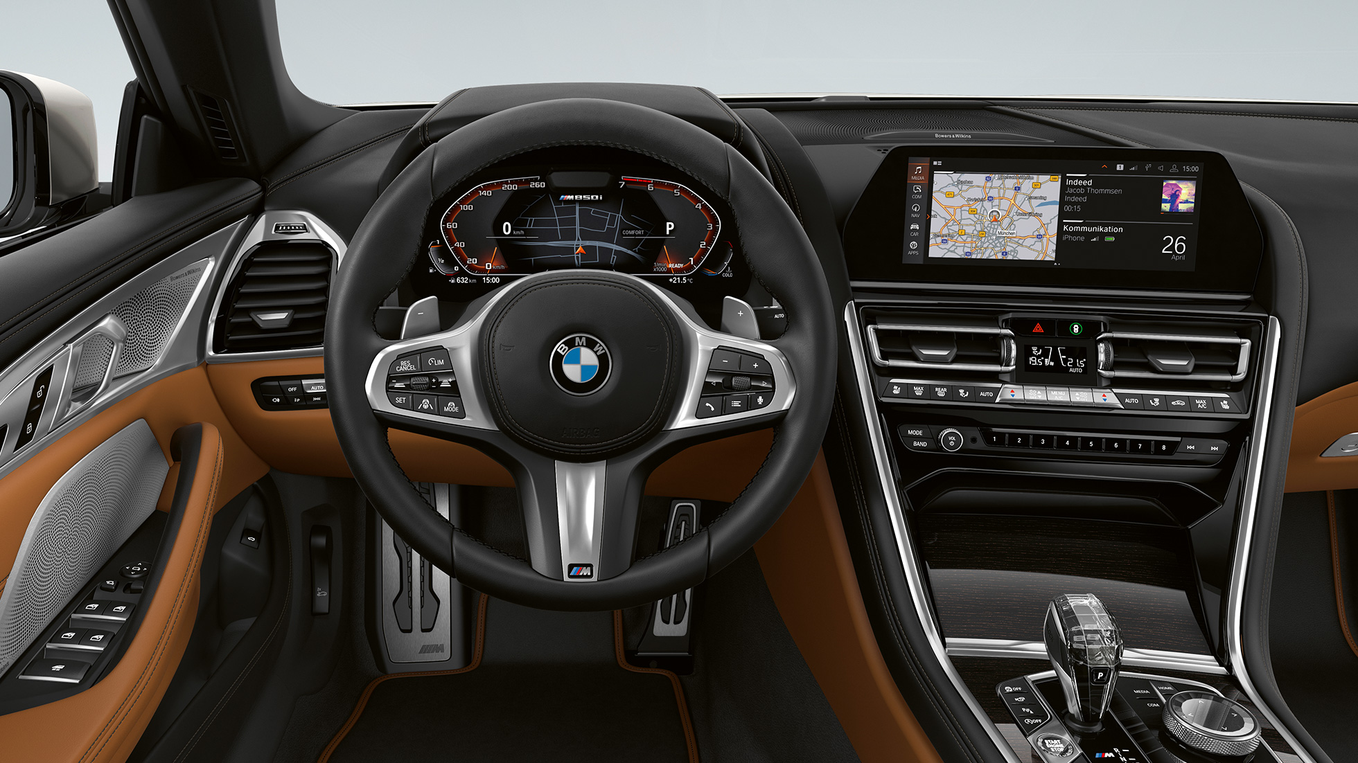 BMW M850i xDrive, λευκό Mineral μεταλλικό, κόκπιτ με δερμάτινο τιμόνι Μ. BMW M850i xDrive, λευκό Mineral μεταλλικό, κόκπιτ με δερμάτινο τιμόνι Μ.
