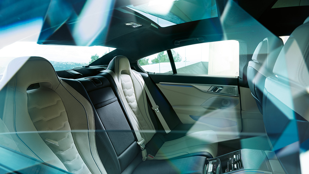 Σπορ χαρακτήρας στο πίσω μέρος BMW Σειρά 8 Gran Coupé, σπορ χαρακτήρας στο πίσω μέρος