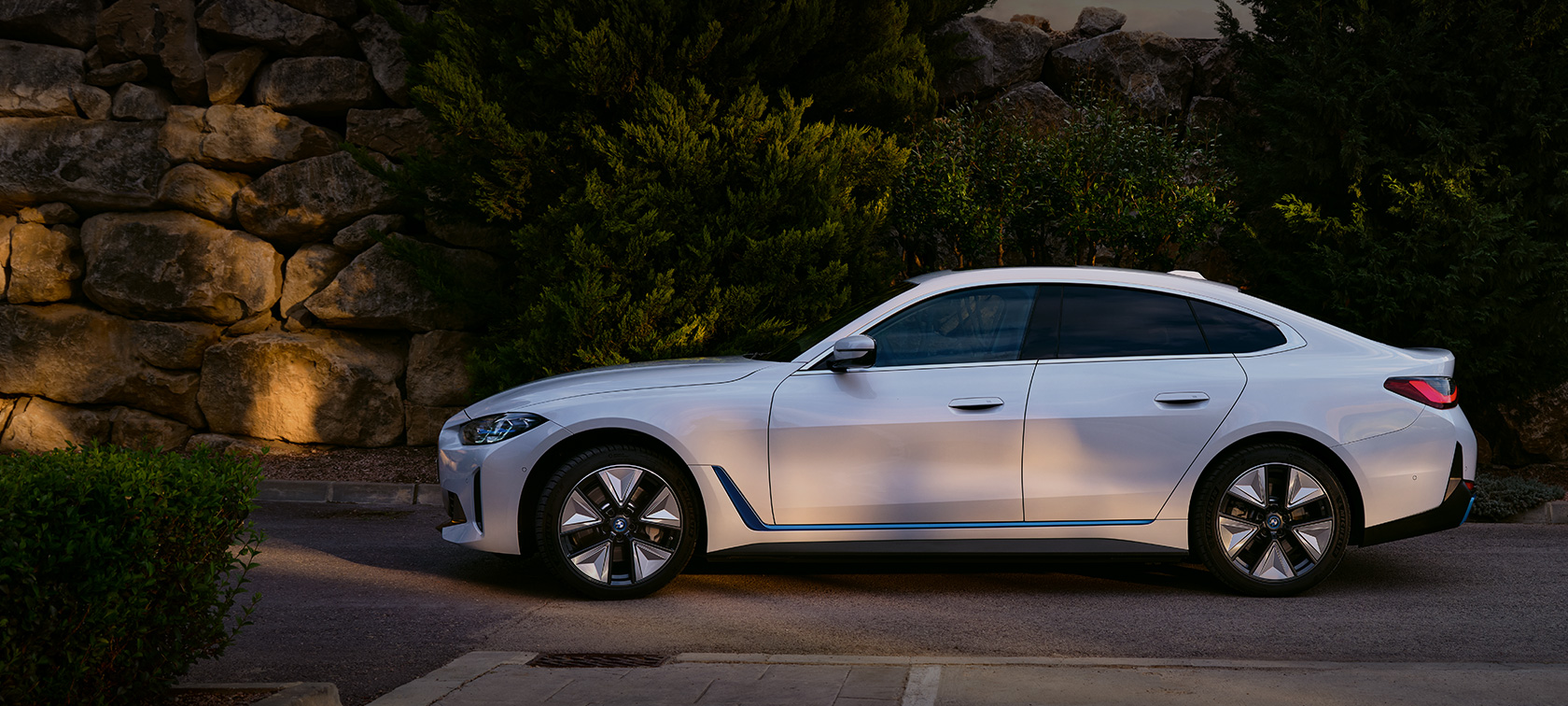 BMW i4 eDrive40 G26 2021 Λευκό Mineral πλαϊνή λήψη