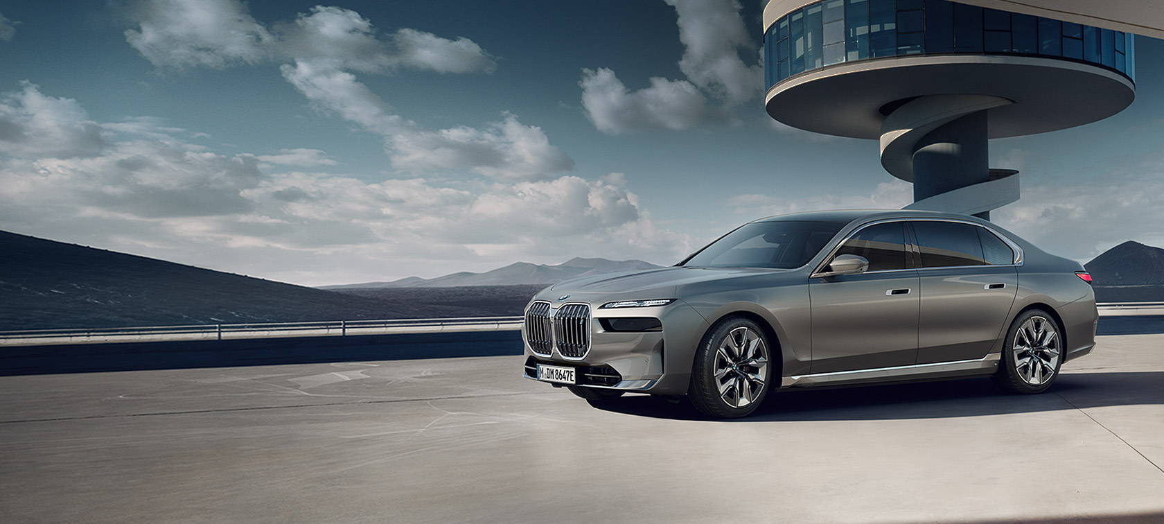 BMW i7, G70, 2022, Sedan, BMW Individual γκρι Oxid μεταλλικό, πλαϊνή λήψη