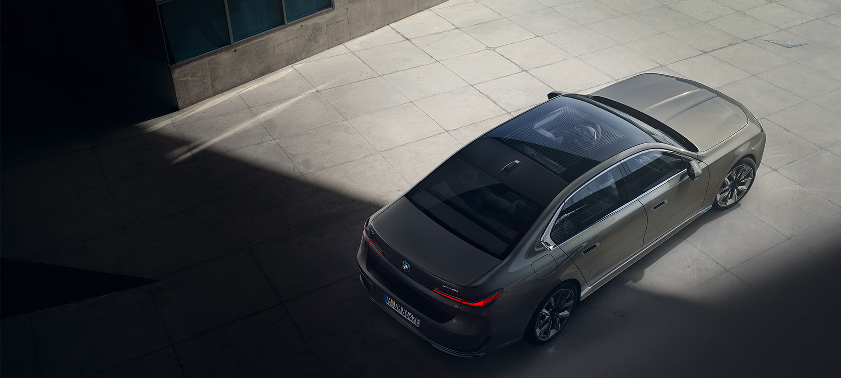 BMW i7 Sedan, G70, κάτοψη BMW i7 Sedan, G70, BMW Individual γκρι Oxid μεταλλικό, κάτοψη