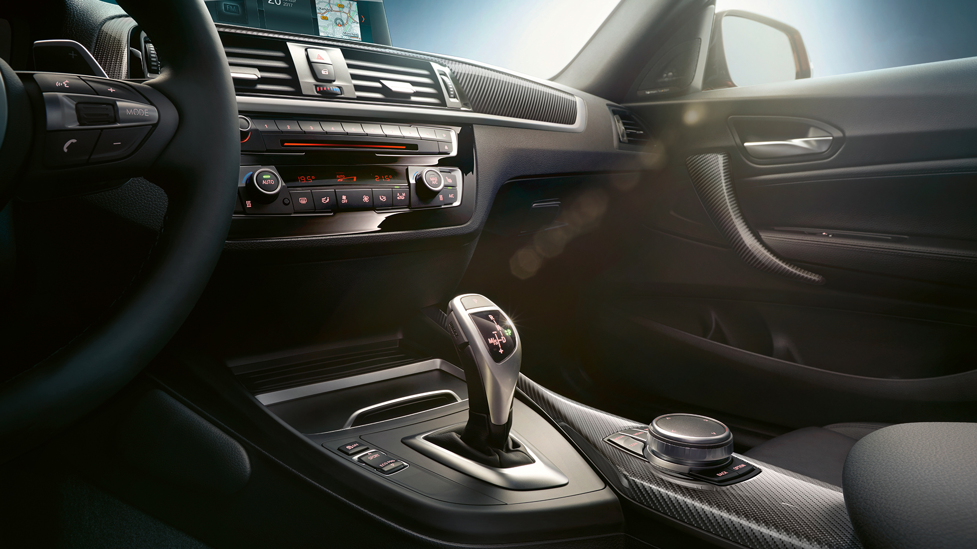 Επιλογέας σχέσεων της BMW M240i Coupé Επιλογέας σχέσεων της BMW M240i Coupé F22 2017, εσωτερικό