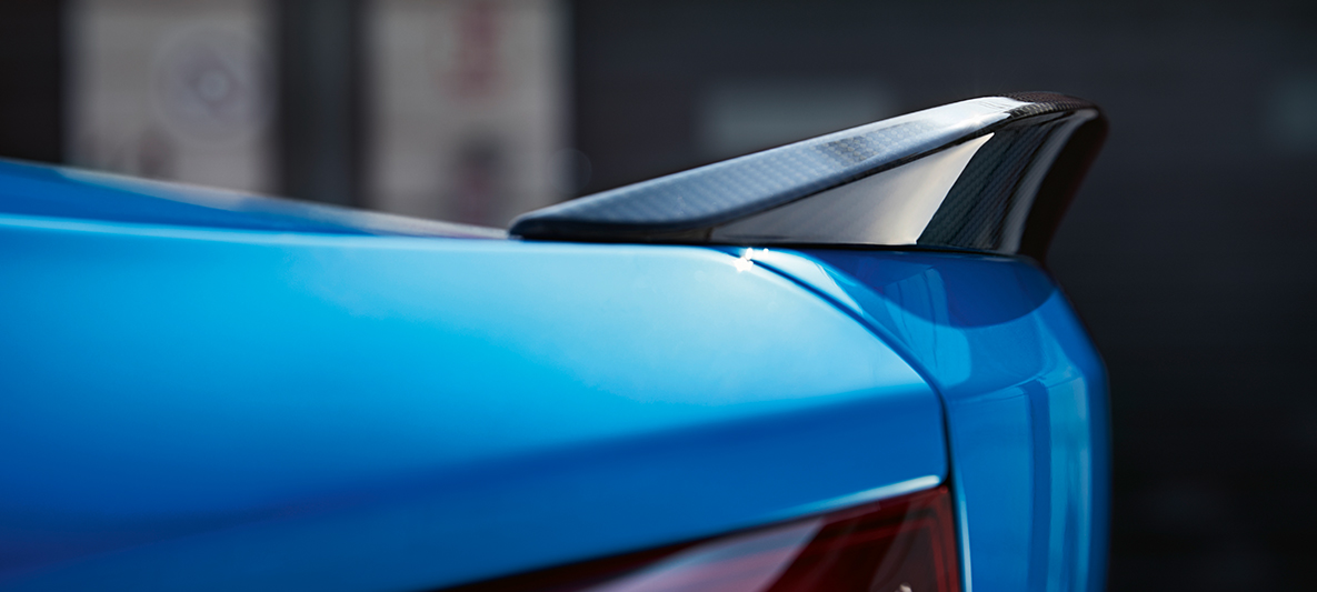 Πίσω αεροτομή της BMW M2 CS Πίσω αεροτομή της BMW M2 CS F87, μπλε Misano μεταλλικό, λεπτομερής προβολή