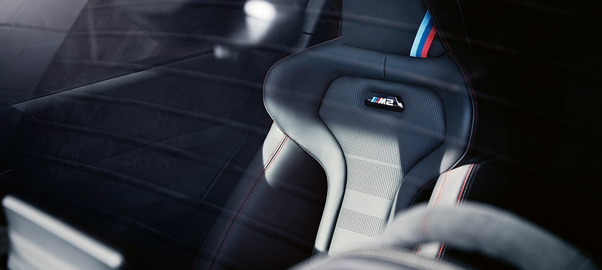 Σπορ καθίσματα της BMW M2 CS Σπορ καθίσματα της BMW M2 CS F87, μπλε Misano μεταλλικό, λεπτομερής προβολή