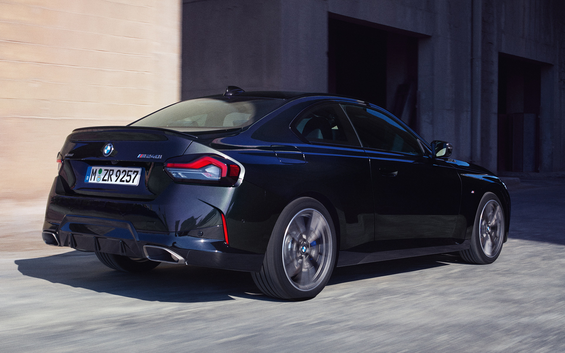 BMW M240i, G42, αθλητική σχεδίαση πίσω τμήματος Αθλητική σχεδίαση πίσω τμήματος, BMW M240i, G42
