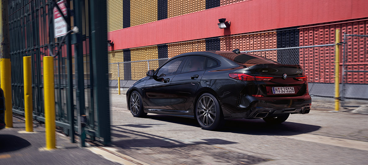 Πακέτο M Performance, BMW M235i xDrive Gran Coupé Πακέτο M Performance, BMW M235i xDrive Gran Coupé, μαύρο Sapphire μεταλλικό, F44, πλαϊνή λήψη τριών τετάρτων