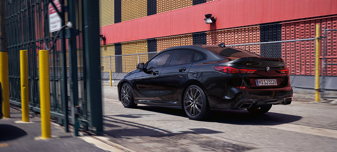 Πακέτο Μ Performance, BMW M235i xDrive Gran Coupé F44 Πακέτο Μ Performance, BMW M235i xDrive Gran Coupé F44, μαύρο Sapphire μεταλλικό, πλαϊνή λήψη τριών τετάρτων