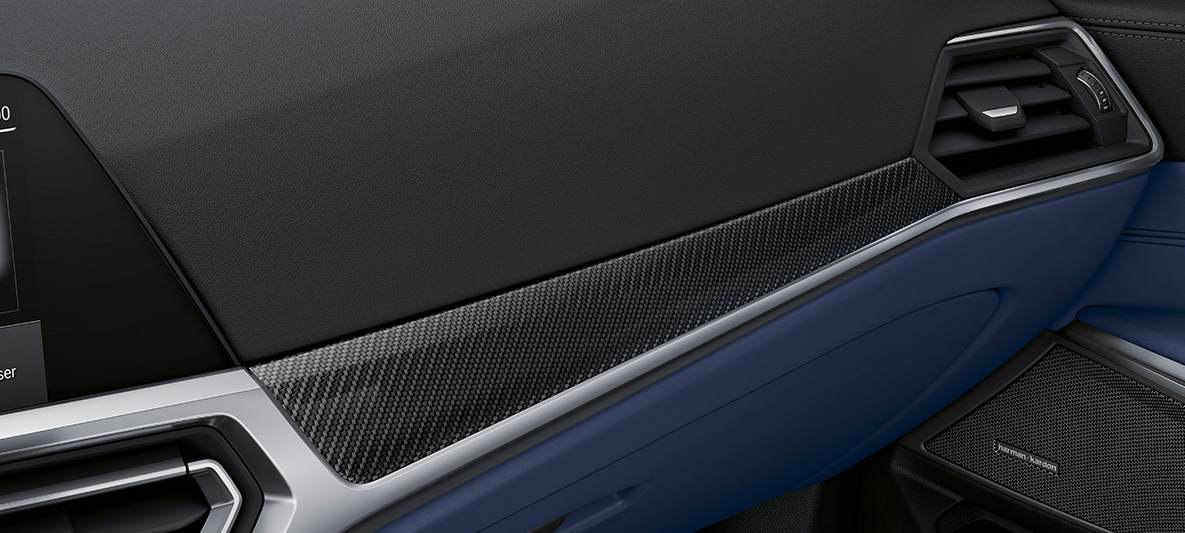 BMW Individual Εσωτερική επένδυση Carbon Fibre με λεπτομέρειες σε Pearl Chrome BMW M3 Sedan G80 2021 εσωτερικό BMW Individual Εσωτερική επένδυση Carbon Fibre με λεπτομέρειες σε Pearl Chrome BMW M3 Sedan G80 2021 εσωτερικό