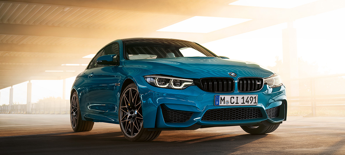 BMW M4 Coupé, Έκδοση M Heritage, μπλε Laguna Seca BMW M4 Coupé, Έκδοση M Heritage, ειδική έκδοση, μπλε Laguna Seca
