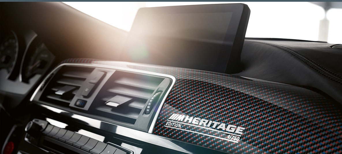 BMW M4 Coupé, Έκδοση M Heritage, cockpit BMW M4 Coupé, Έκδοση M Heritage, ειδική έκδοση, cockpit