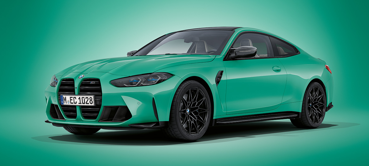 BMW M4 Coupé, BMW Individual πράσινο Mint μεταλλικό, G82, 2021, μπροστινή λήψη τριών τετάρτων, σταθμευμένη BMW M4 Coupé, BMW Individual πράσινο Mint μεταλλικό, G82, 2021, μπροστινή λήψη τριών τετάρτων, σταθμευμένη