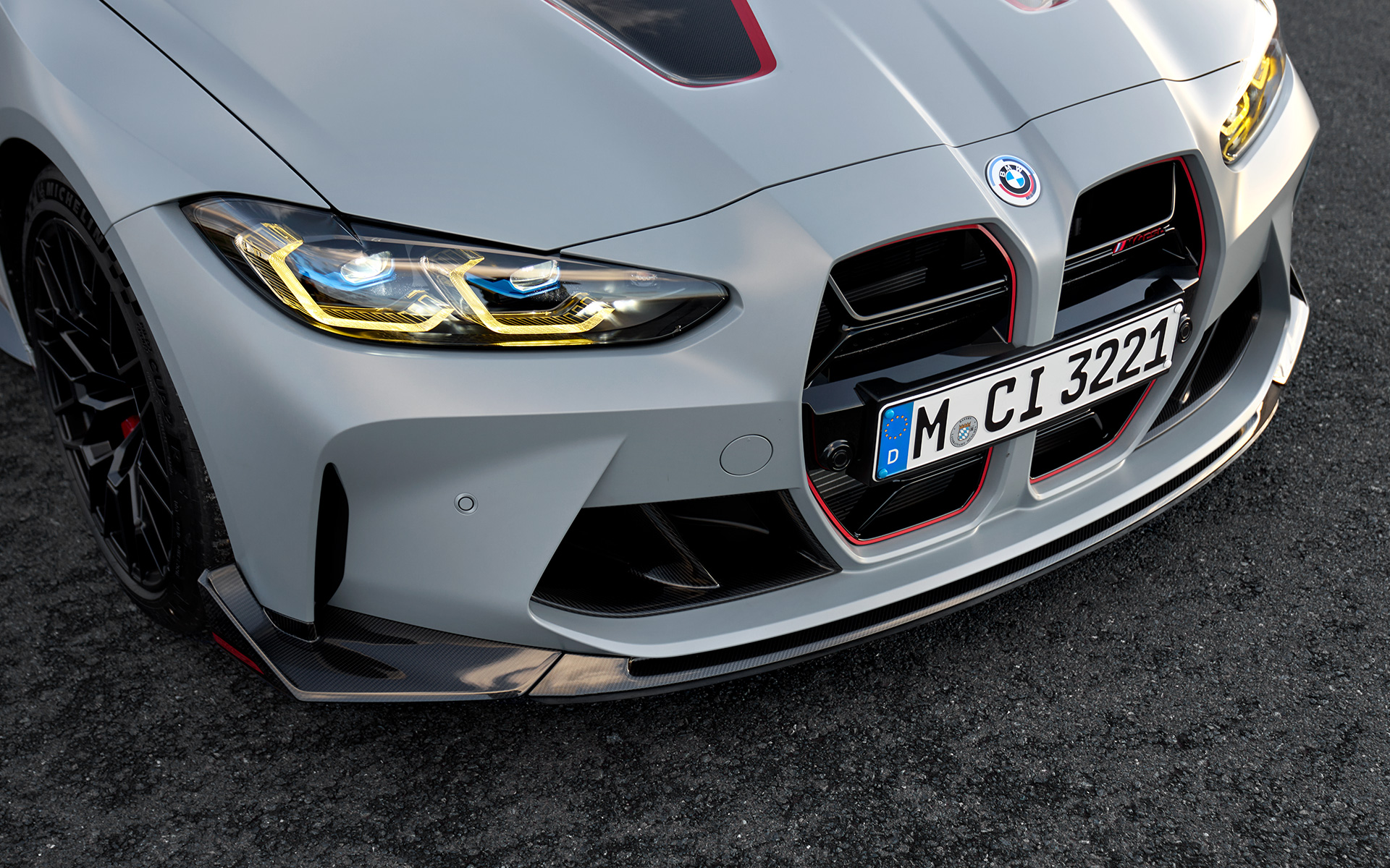 M Carbon μπροστινή αεροτομή, BMW M4 CSL, G82 BMW M4 CSL, G82, BMW Individual γκρι Frozen Brooklyn μεταλλικό, M Carbon μπροστινή αεροτομή, μπροστινή κοντινή λήψη