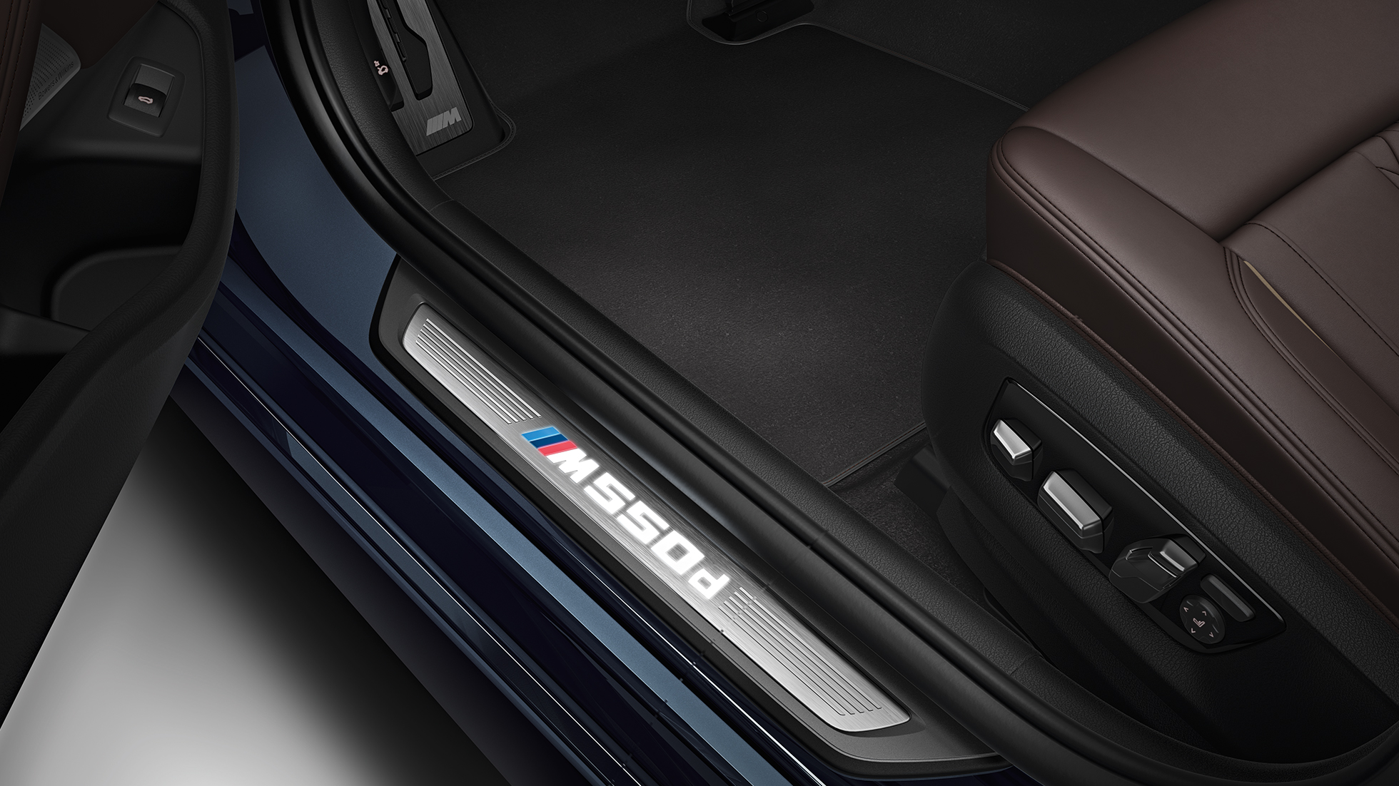Διακοσμητικά καλύμματα μαρσπιέ. BMW M550d xDrive Touring Διακοσμητικά καλύμματα μαρσπιέ, BMW M550d xDrive Touring G31, εσωτερικό
